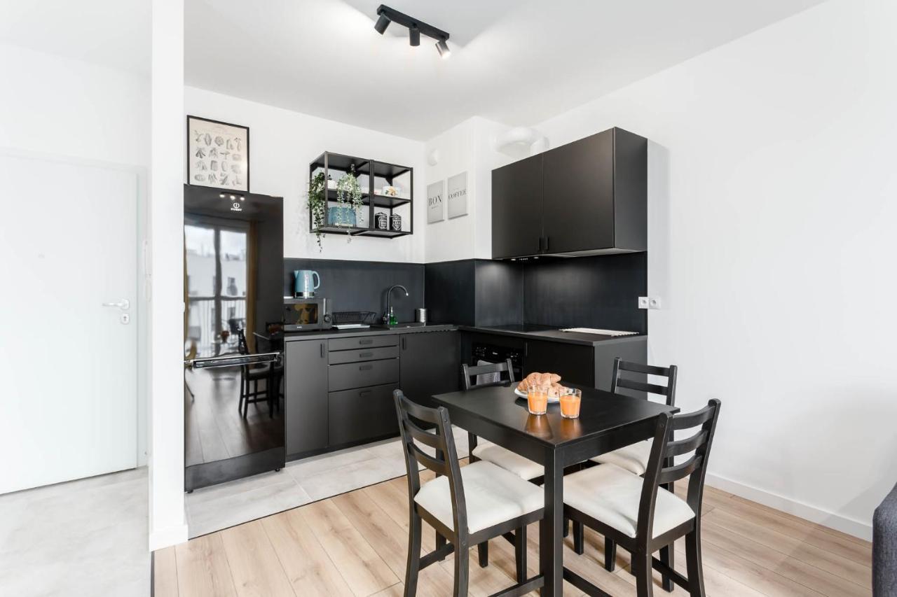 Chill Apartments Warsaw Airport מראה חיצוני תמונה
