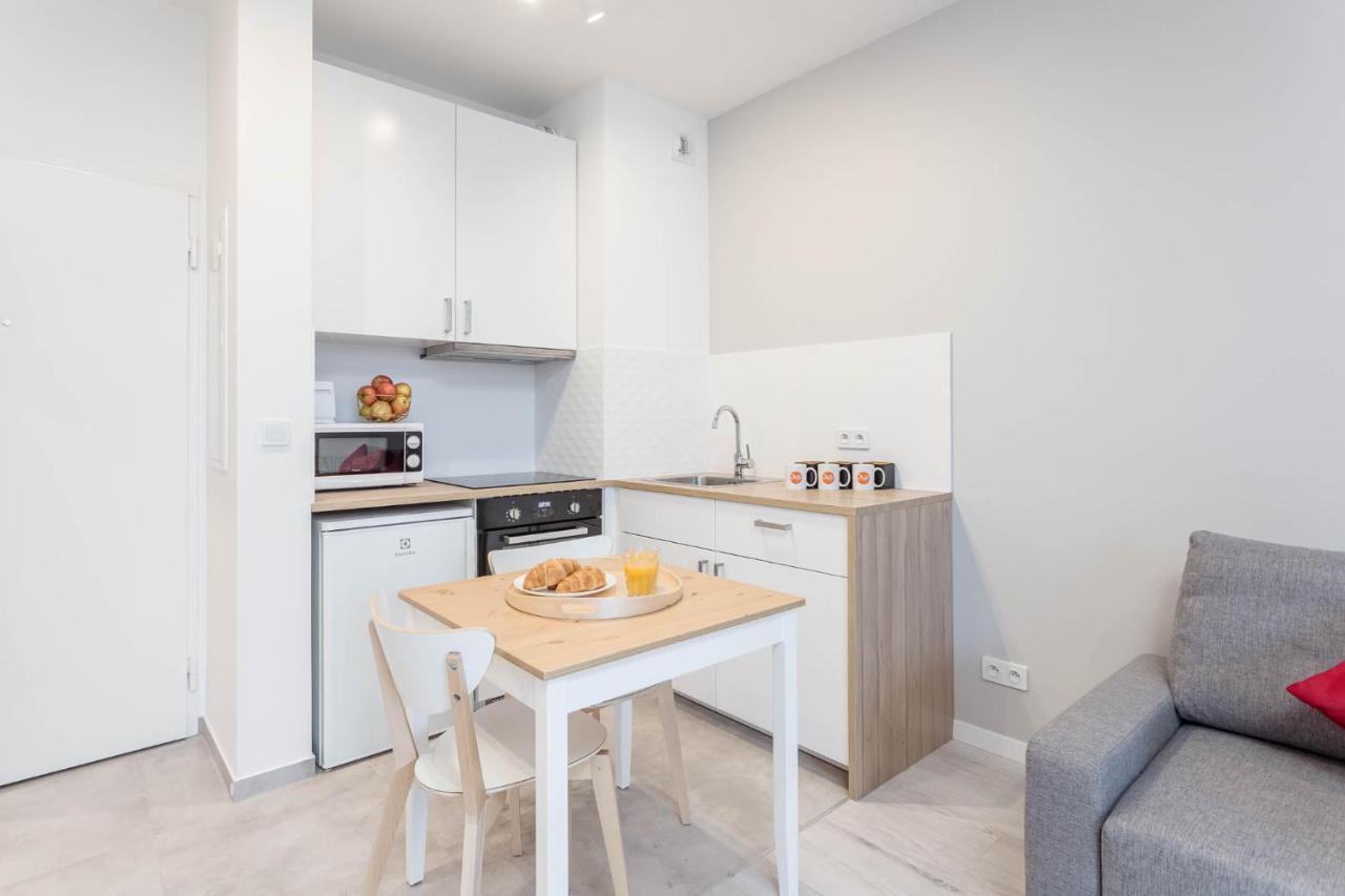 Chill Apartments Warsaw Airport מראה חיצוני תמונה